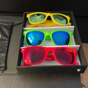 NWOT Sunglasses with case